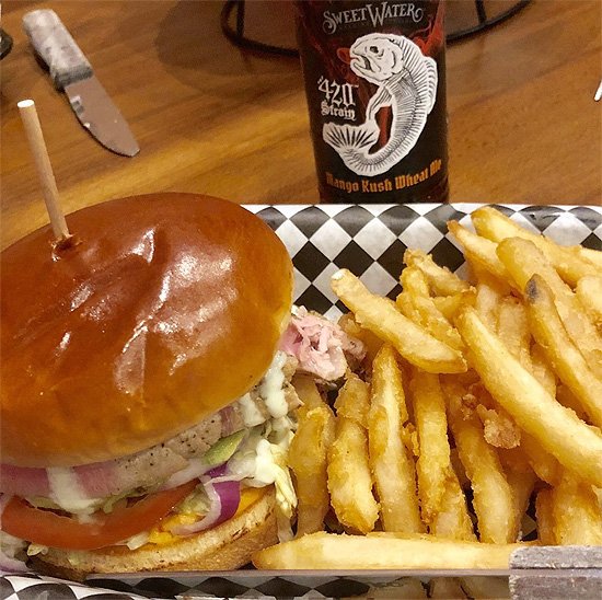 Yesdog Grill Picture